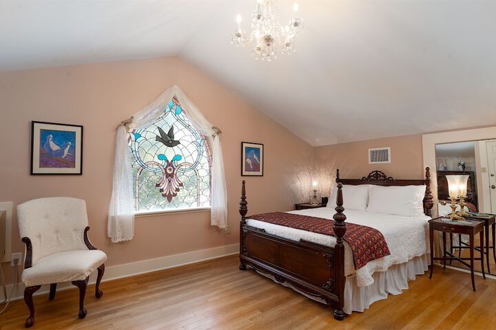 Room 17 of 34