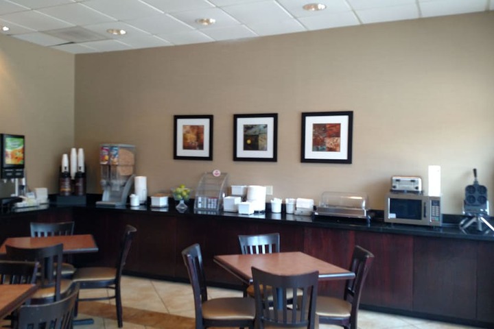 Super 8 by Wyndham Atoka
