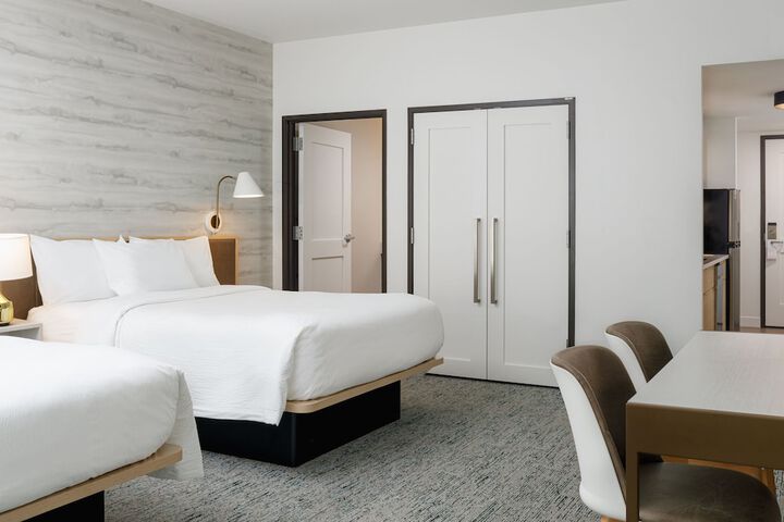 Room 42 of 59