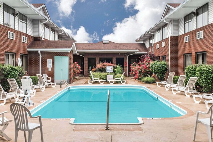 Super 8 by Wyndham OFallon