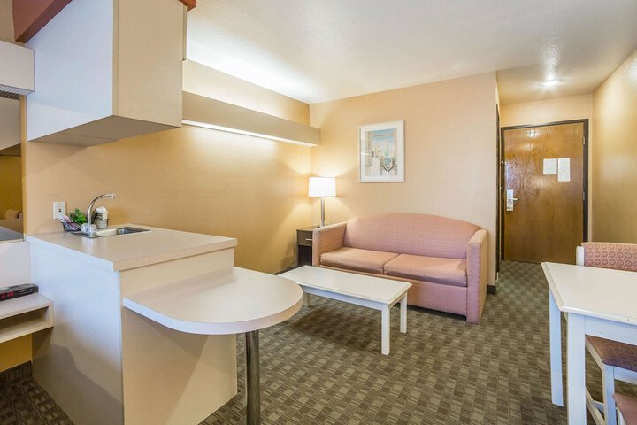 Room 9 of 44