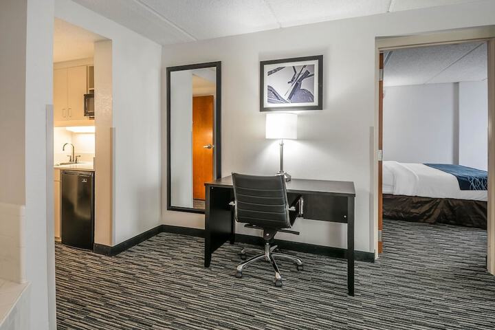 Room 20 of 36