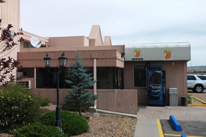Super 8 by Wyndham Laramie