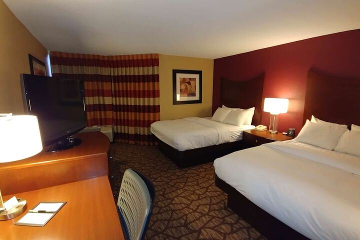 Room 26 of 40