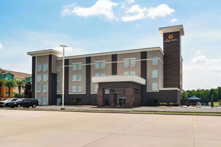 Hotel 6 of 63