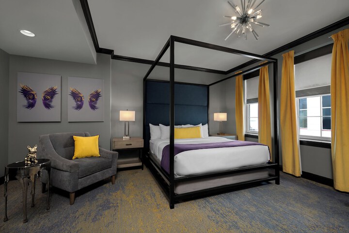 Room 28 of 42