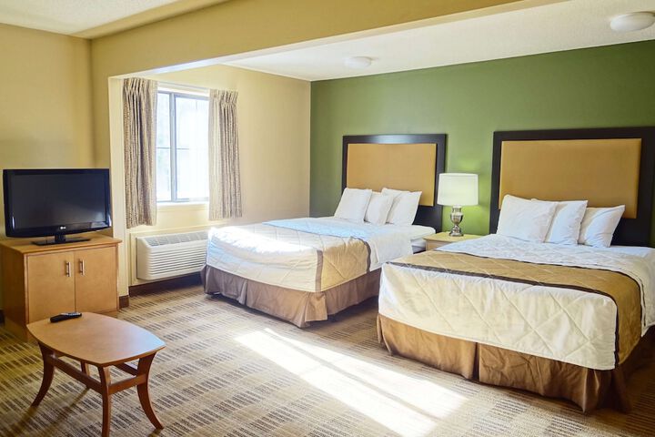 Room 12 of 21