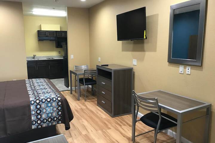 Room 17 of 42
