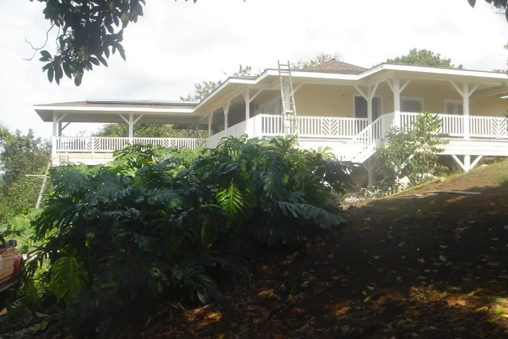LILIKOI INN