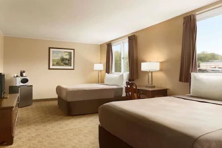 Room 15 of 20
