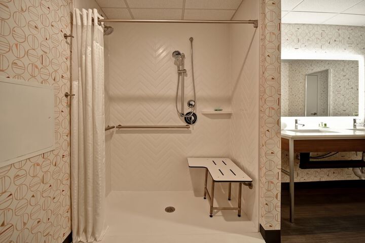 Room 48 of 93
