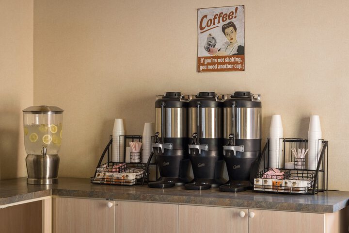 Breakfast/Coffee Service 24 of 25
