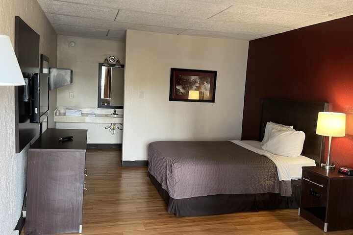 Room 13 of 13