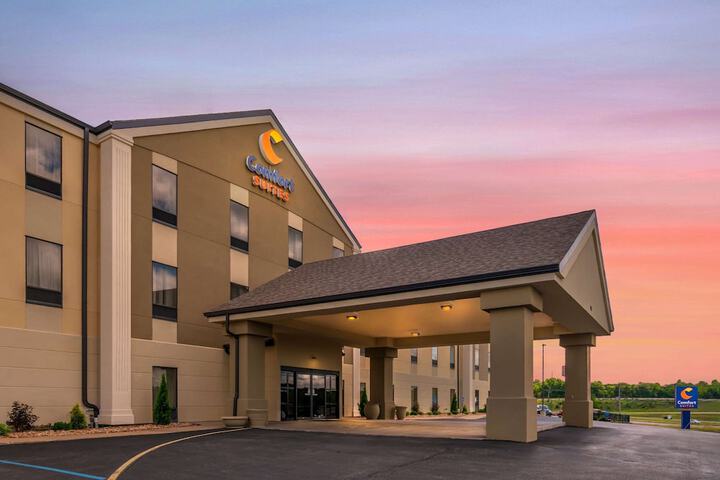 Hotel 2 of 78