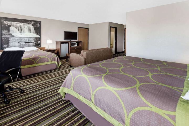 Room 5 of 20