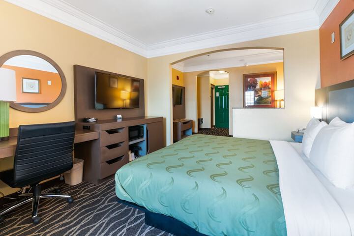 Room 27 of 57