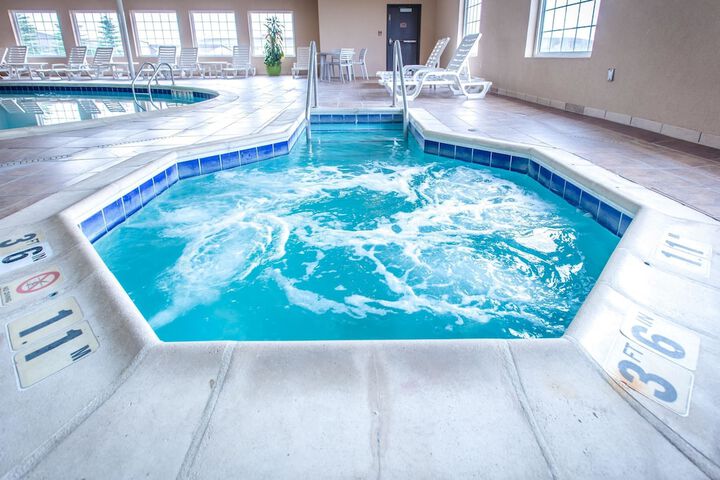 Pool 12 of 71