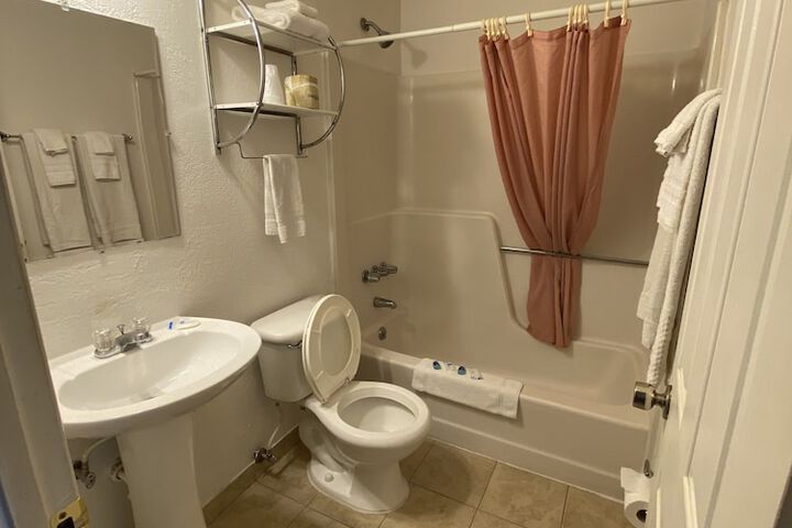 Room 12 of 30