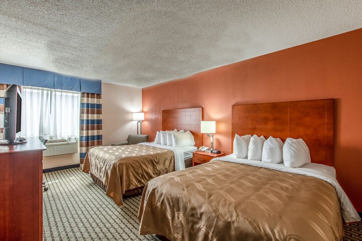 Room 11 of 27