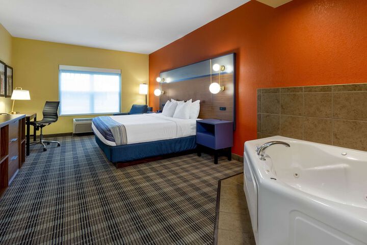 Room 18 of 29