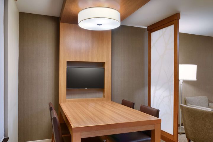 Hyatt Place Boise / Downtown