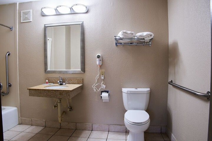 Room 26 of 45