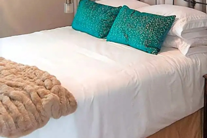 Dabbs Hotel