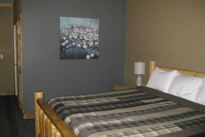 Room 21 of 28