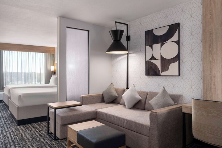 Hyatt Place Kansas City / Overland Park/Metcalf