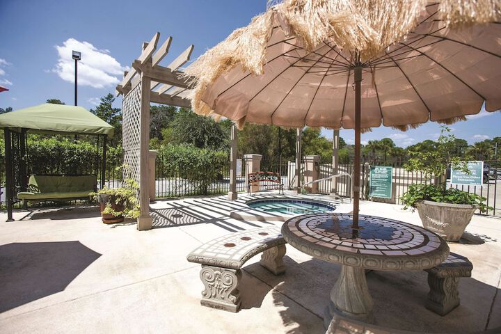 Pool 10 of 78