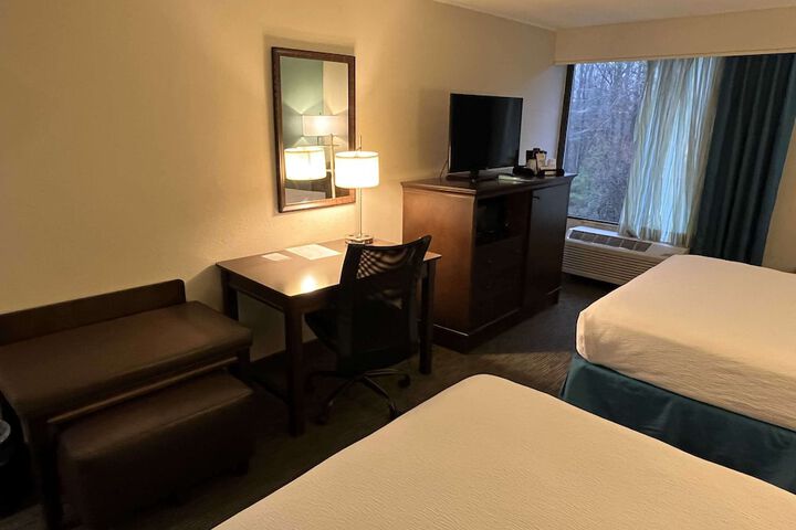 Room 13 of 21