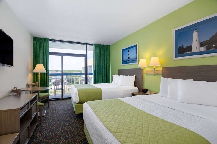 Travelodge by Wyndham Outer Banks / Kill Devil Hills