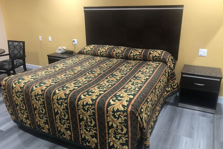 Room 20 of 34