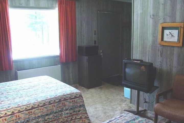 Room 28 of 95