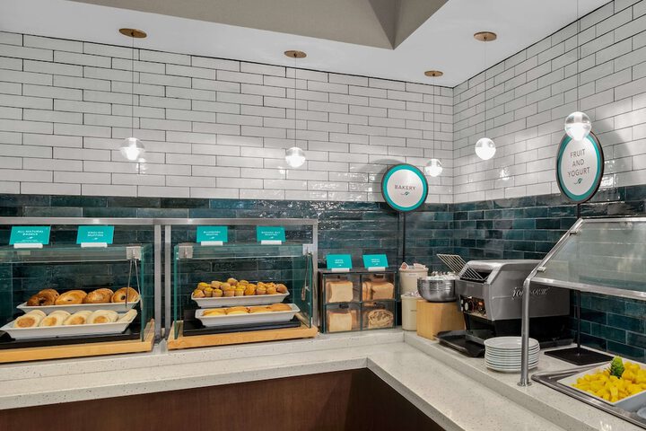 Embassy Suites Newark Airport