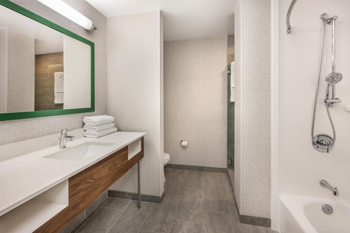 Hampton Inn & Suites Coeur d Alene