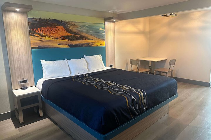 Room 81 of 103