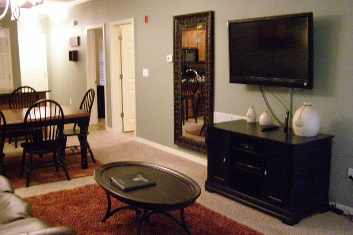 Room 8 of 12