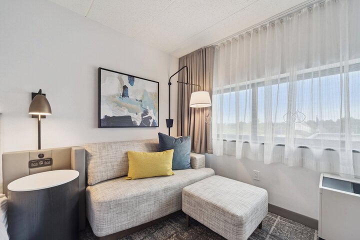Crowne Plaza Lansing by IHG