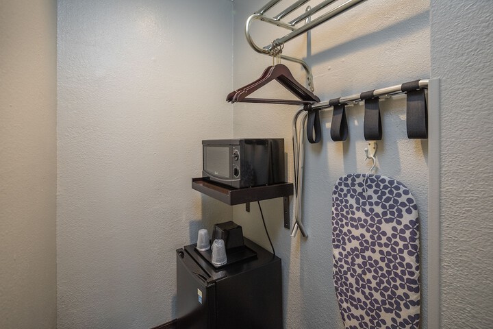 Room 18 of 21