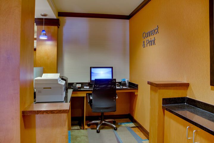 Business Center 47 of 48