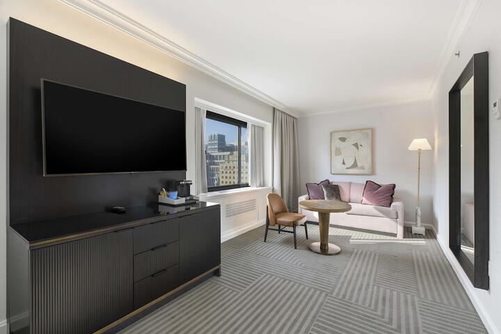 Room 63 of 125