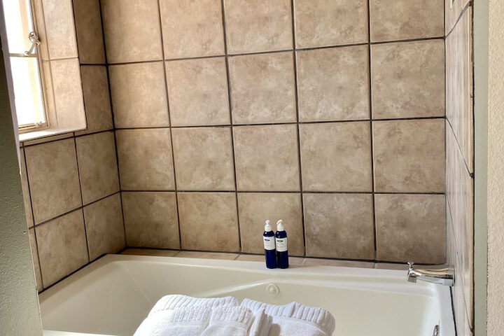Room 11 of 49