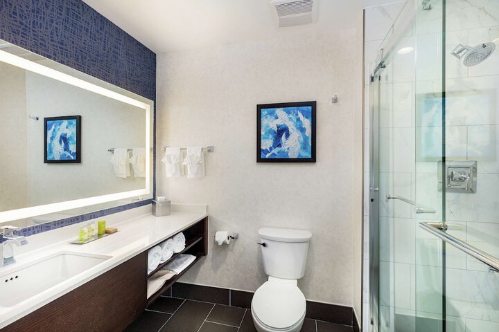 DoubleTree by Hilton Pomona