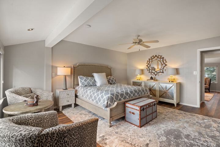 Room 12 of 24