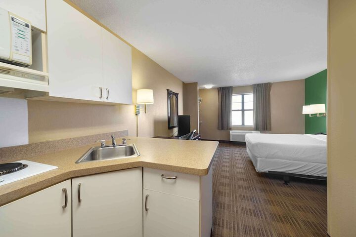 Room 11 of 26