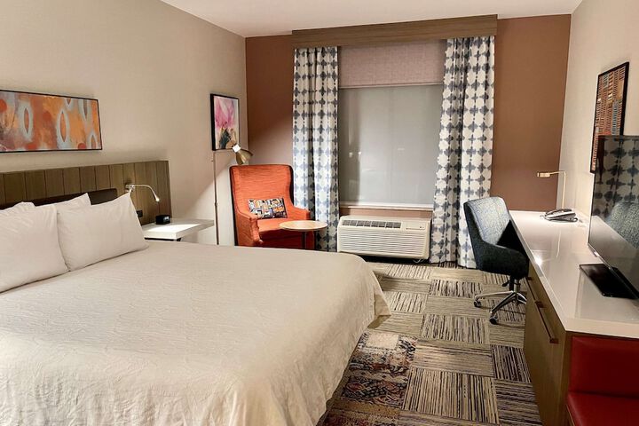 Room 41 of 65