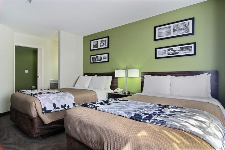 Room 20 of 38
