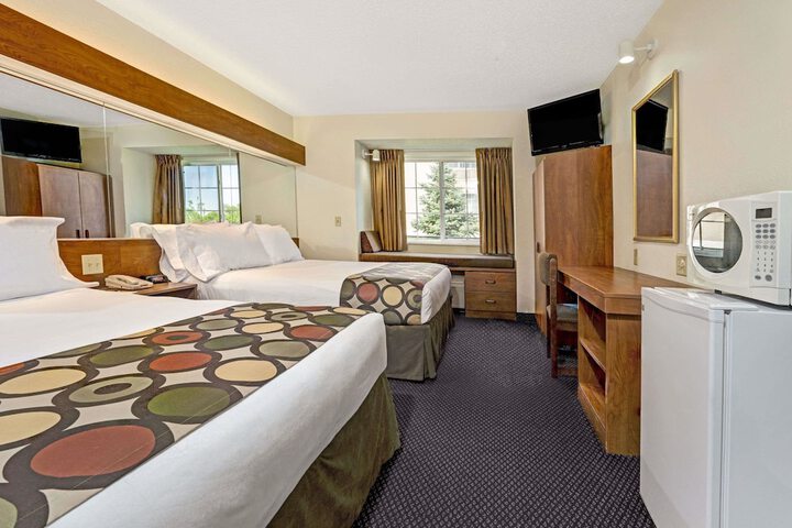 Room 44 of 51