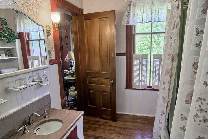 Grand Victorian B & B Inn